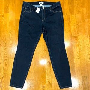 NWT Lane Bryant Skinny Jeans size: 18
